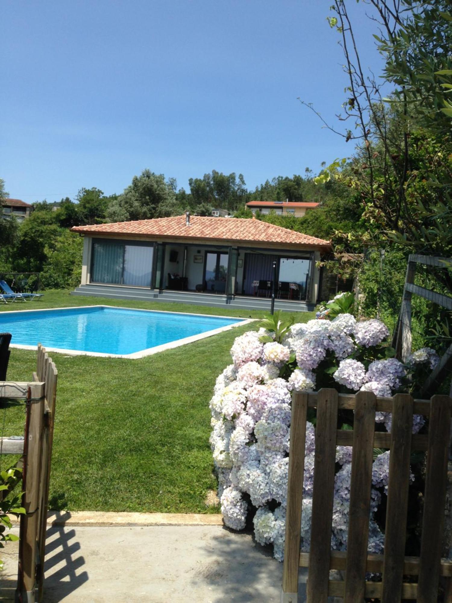The Pool House Villa Longos Dış mekan fotoğraf